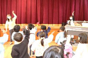 写真：リトミック教室