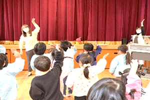 リトミック遊び